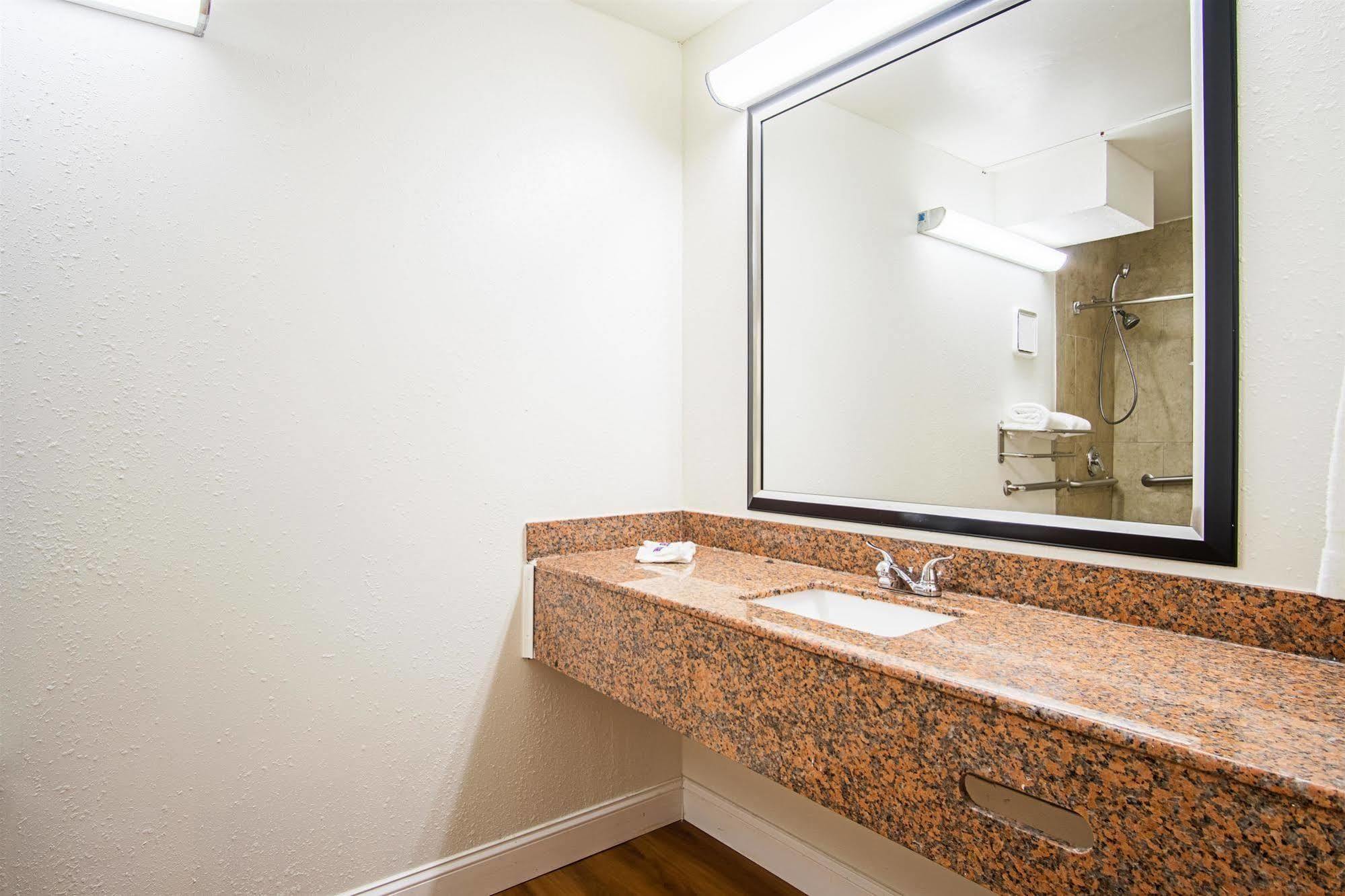 Red Roof Inn Monteagle - I-24 Dış mekan fotoğraf